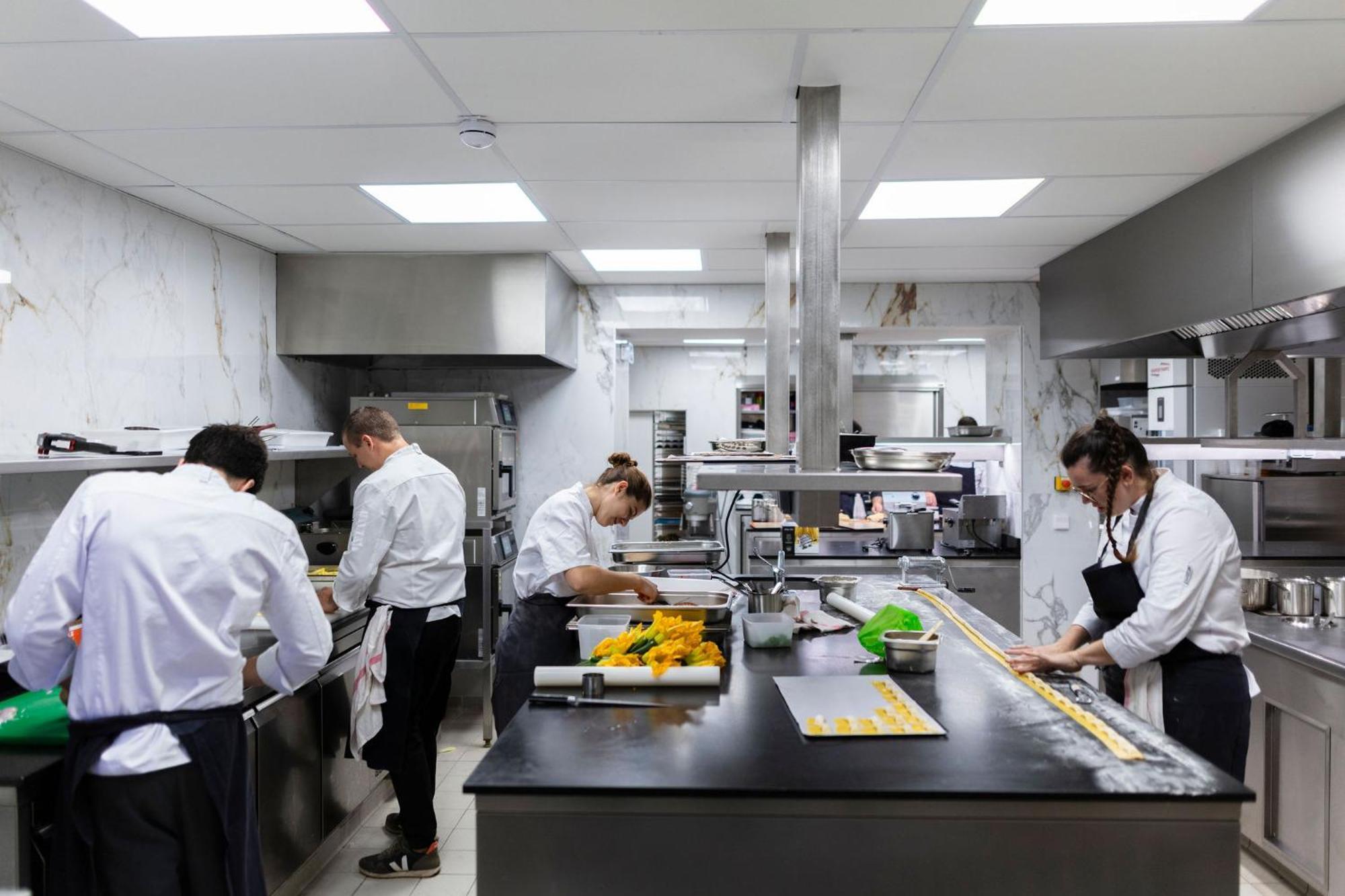 Hotel Et Restaurant La Bastide Bourrelly - Mathias Dandine Cabriès Εξωτερικό φωτογραφία